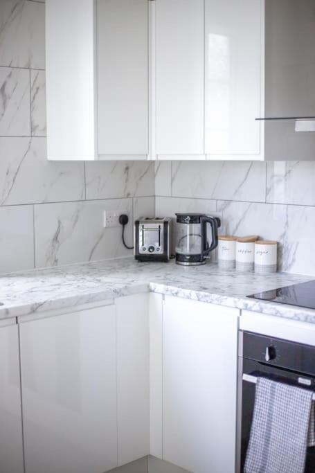Coastal Haven In Leigh-On-Sea Apartment Southend-on-Sea Ngoại thất bức ảnh