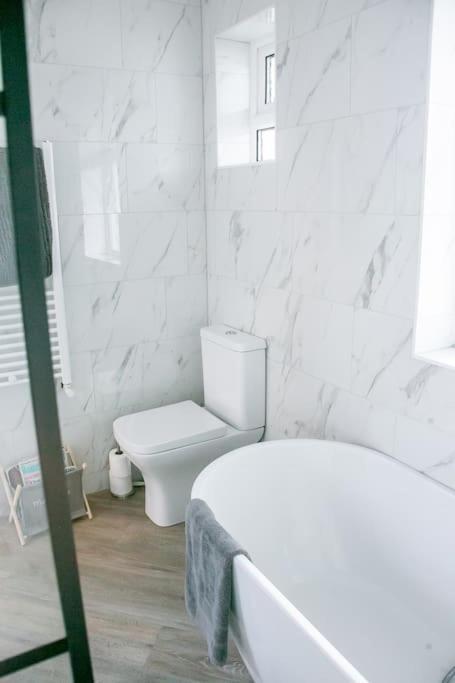 Coastal Haven In Leigh-On-Sea Apartment Southend-on-Sea Ngoại thất bức ảnh