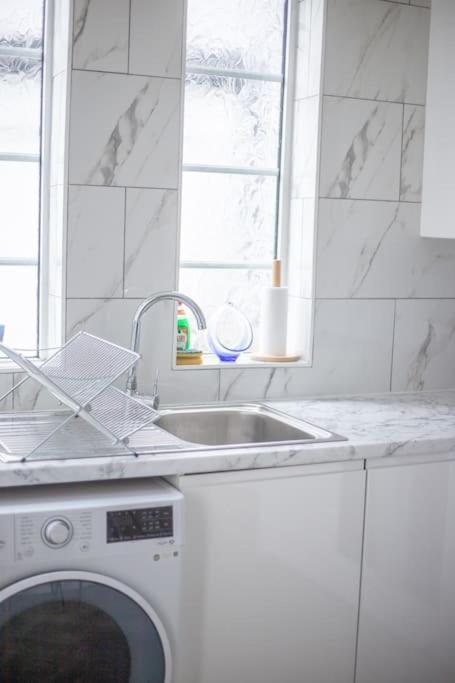 Coastal Haven In Leigh-On-Sea Apartment Southend-on-Sea Ngoại thất bức ảnh