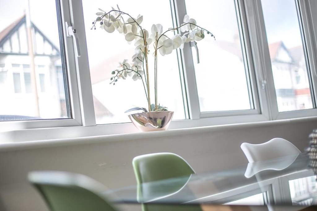 Coastal Haven In Leigh-On-Sea Apartment Southend-on-Sea Ngoại thất bức ảnh